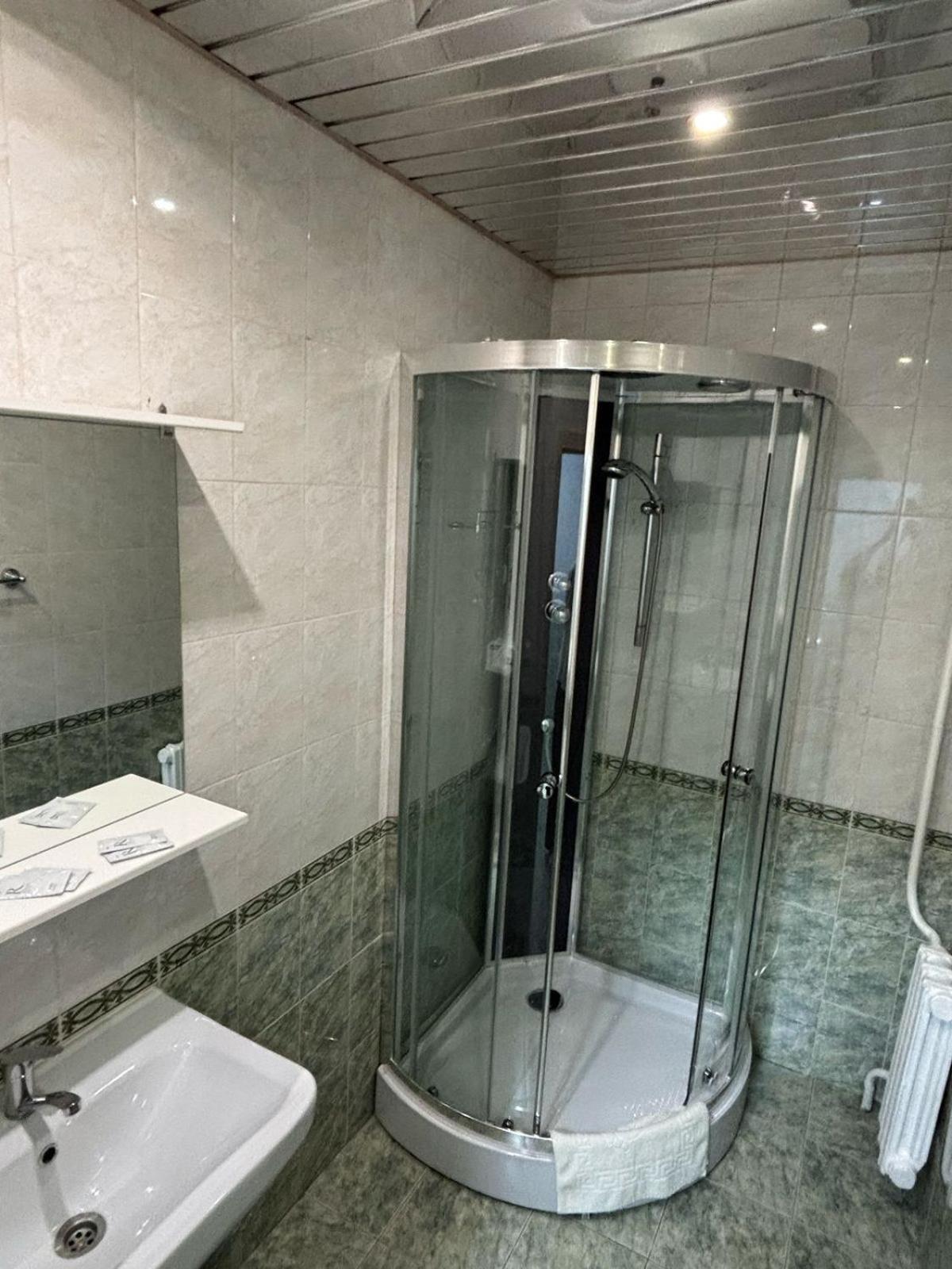 Гостиница ,,Меркурий И К,, Astana Luaran gambar